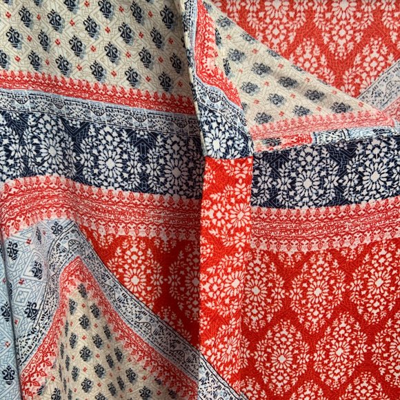 Chico's Boho Bohemian Elements Cold Shoulder Tie Neck Patchwork Top Size 2 - Picture 8 of 10